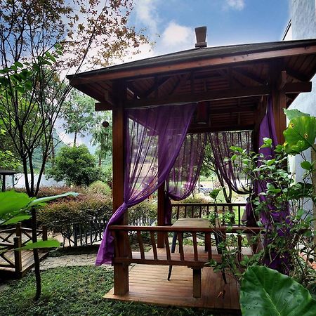 Blue Sky Hotel 양수오 외부 사진