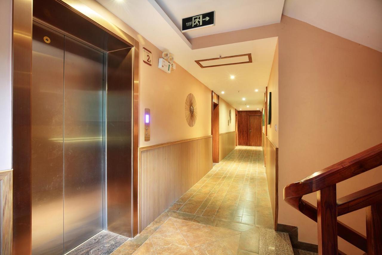 Blue Sky Hotel 양수오 외부 사진